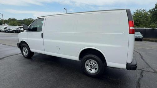 2023 GMC Savana 2500 Work Van