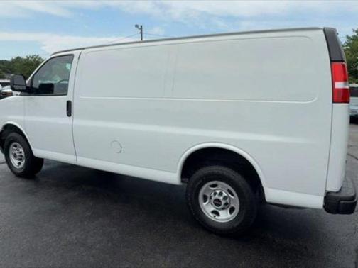 2023 GMC Savana 2500 Work Van