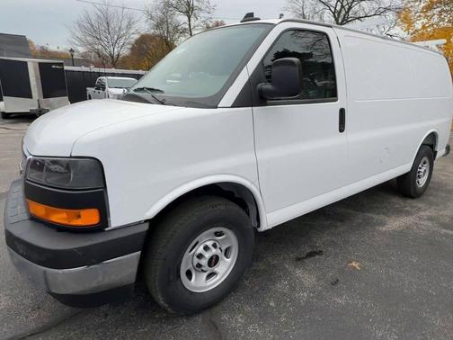 2025 GMC Savana 2500 Work Van