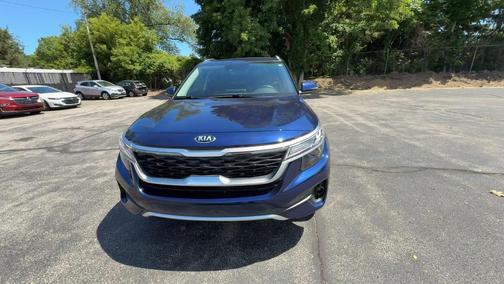 Blue 2021 Kia Seltos EX