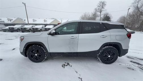 2022 GMC Terrain SLE