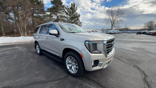 2022 GMC Yukon SLT