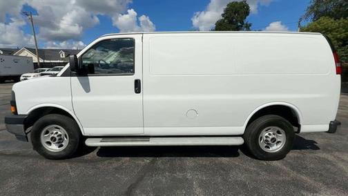 2023 GMC Savana 2500 Work Van