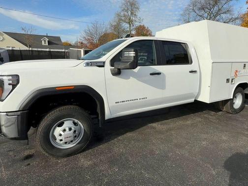 2026 GMC Sierra 3500 Pro