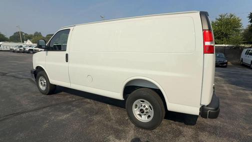 2025 GMC Savana 3500 Work Van