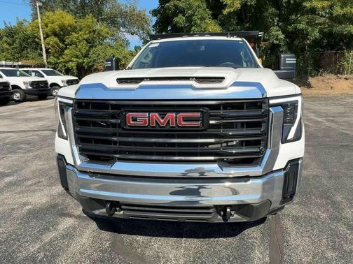 2025 GMC Sierra 3500 Pro