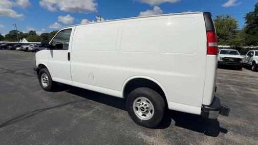 2023 GMC Savana 2500 Work Van
