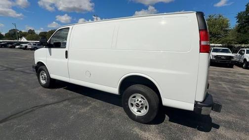 2023 GMC Savana 2500 Work Van