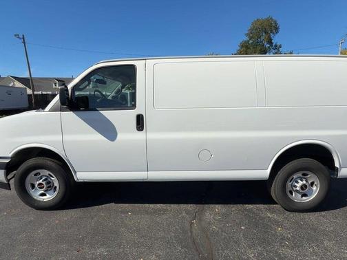 2023 GMC Savana 2500 Work Van
