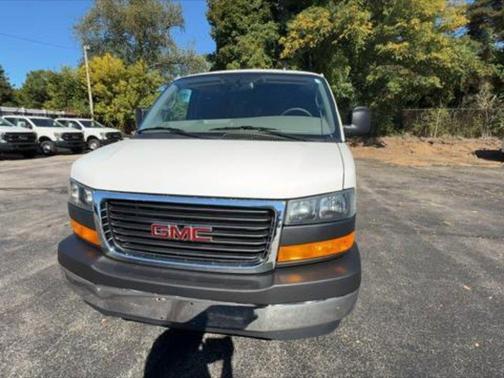 2023 GMC Savana 2500 Work Van