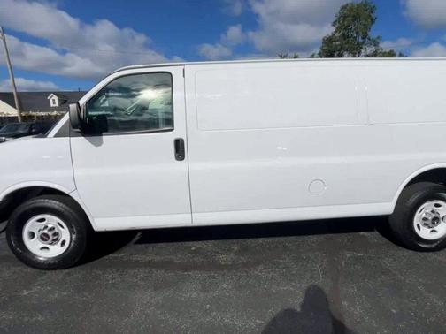 2017 GMC Savana 2500 Work Van