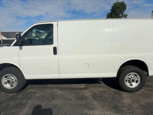 2023 GMC Savana 2500 Work Van
