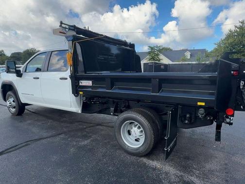 2025 GMC Sierra 3500 Pro
