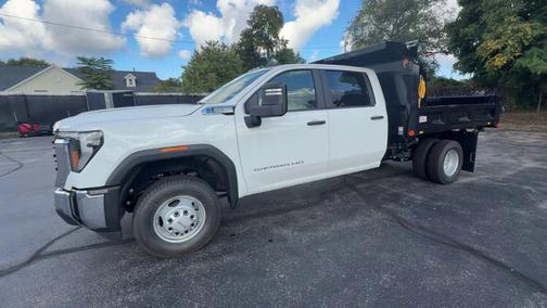 2025 GMC Sierra 3500 Pro