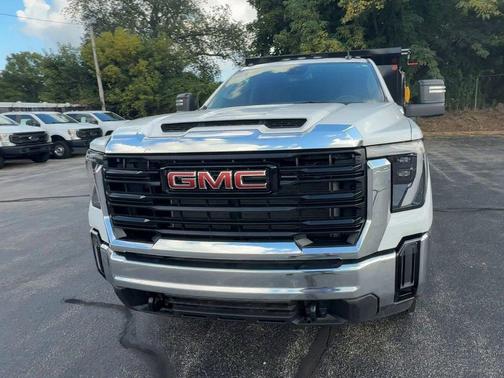 2025 GMC Sierra 3500 Pro