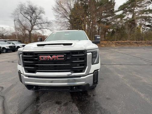 2026 GMC Sierra 2500 Pro
