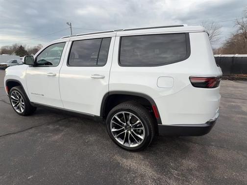 2022 Jeep Wagoneer Series III