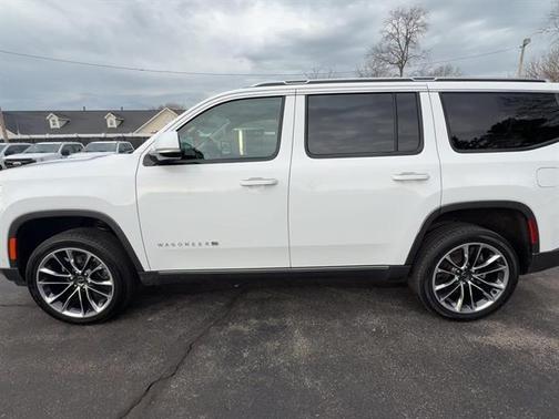 2022 Jeep Wagoneer Series III