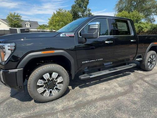 2025 GMC Sierra 2500 Denali