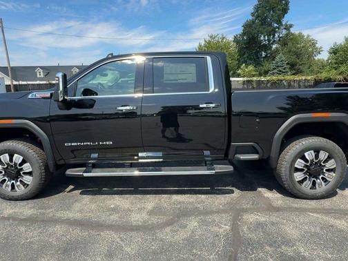 2025 GMC Sierra 2500 Denali