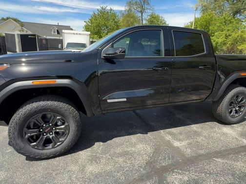 2025 GMC Canyon Elevation