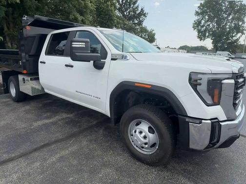 2025 GMC Sierra 3500 Pro