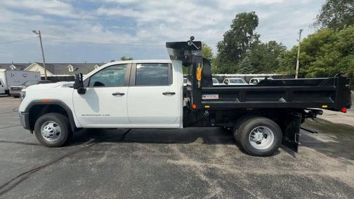2025 GMC Sierra 3500 Pro