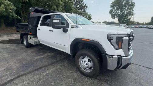 2025 GMC Sierra 3500 Pro