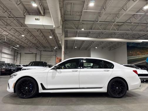 2016 BMW 750 i xDrive