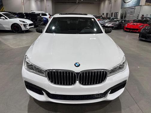 2016 BMW 750 i xDrive
