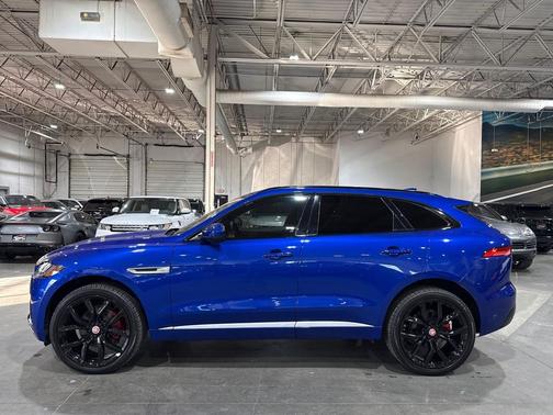 2019 Jaguar F-PACE S