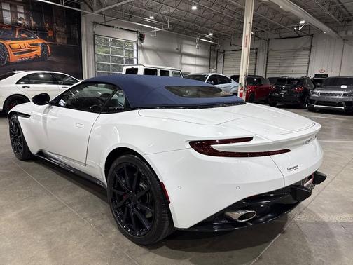 2019 Aston Martin DB11 Volante