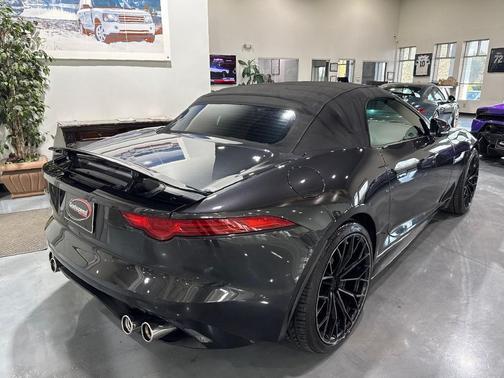 2014 Jaguar F-TYPE V8 S