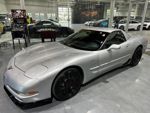Quicksilver Metallic 2002 Chevrolet Corvette Z06