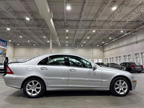 2007 Mercedes-Benz C-Class Luxury 4MATIC