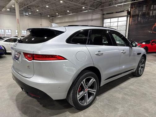 2017 Jaguar F-PACE S
