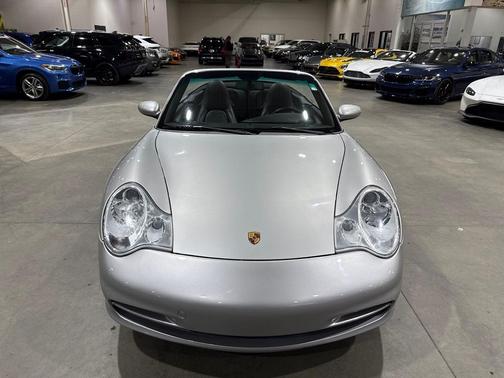 2004 Porsche 911 Carrera 4