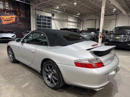 2004 Porsche 911 Carrera 4