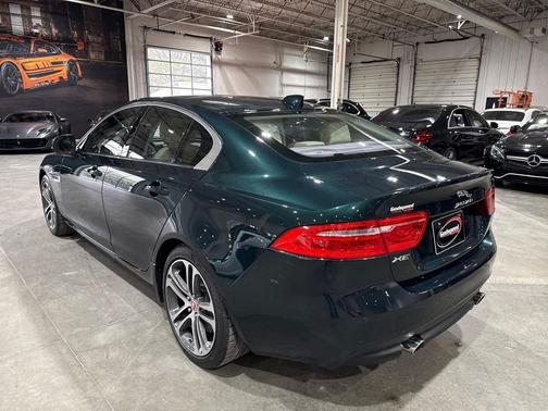 2017 Jaguar XE 35t Premium
