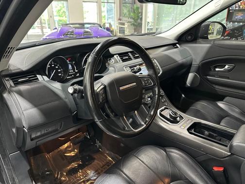 Narvik Black 2018 Land Rover Range Rover Evoque SE Premium