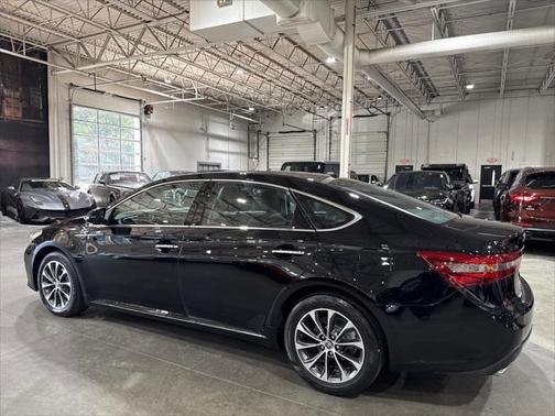 2016 Toyota Avalon XLE