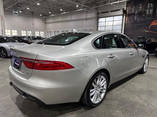 2017 Jaguar XF 35t Prestige