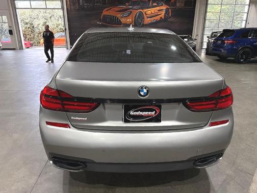 2019 BMW 750 Li