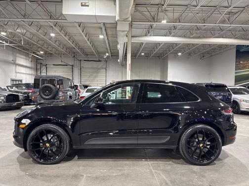 2021 Porsche Macan Premium Pkg $63K MSRP