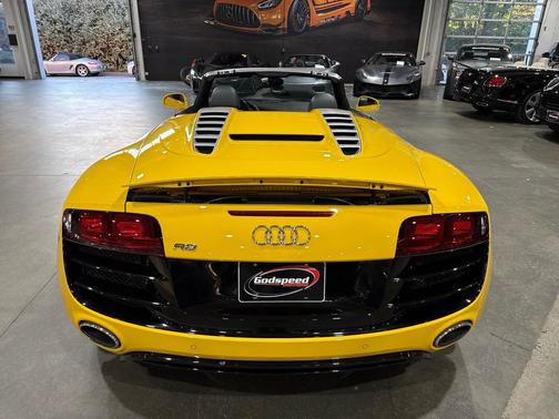 2011 Audi R8 5.2 quattro Spyder