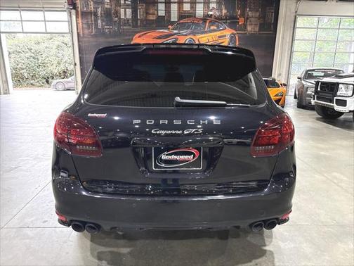 2014 Porsche Cayenne GTS