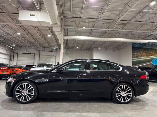 2016 Jaguar XF 35t Prestige