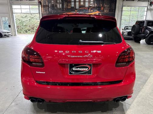 2013 Porsche Cayenne GTS