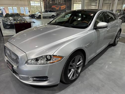Rhodium Silver 2013 Jaguar XJ Base