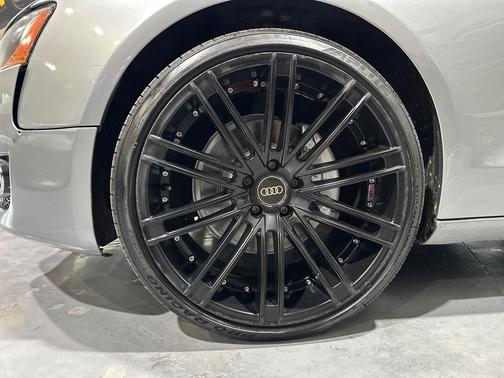 Quartz Gray Metallic 2011 Audi A5 Premium Plus